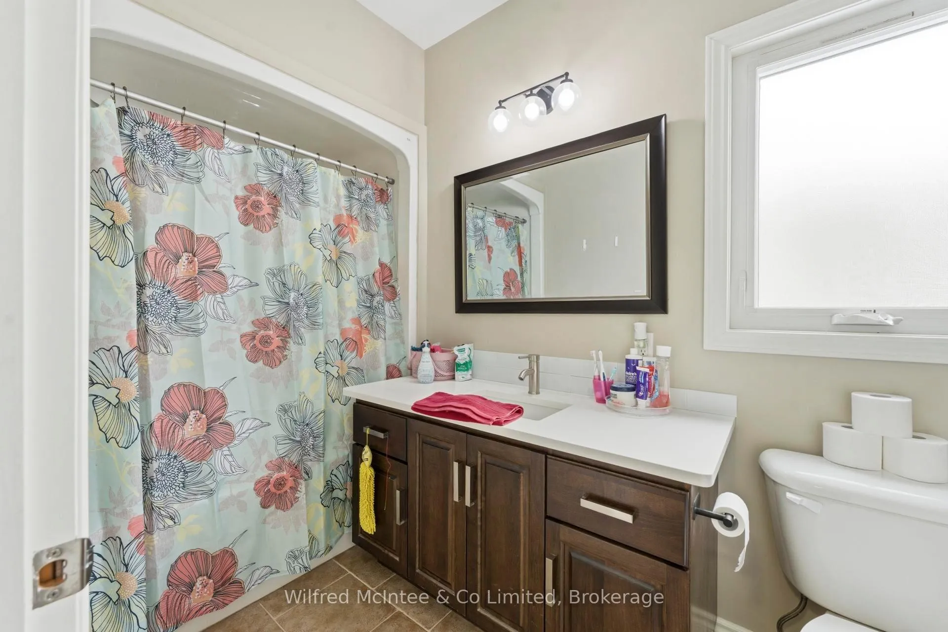 Photo 25 of 334 Westwood Drive, Brockton — HOMEH