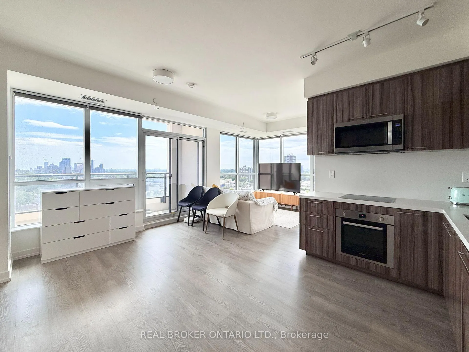 Photo 12 of Unit 1608, 1 Grandview Avenue, Markham, Thornhill — HOMEH
