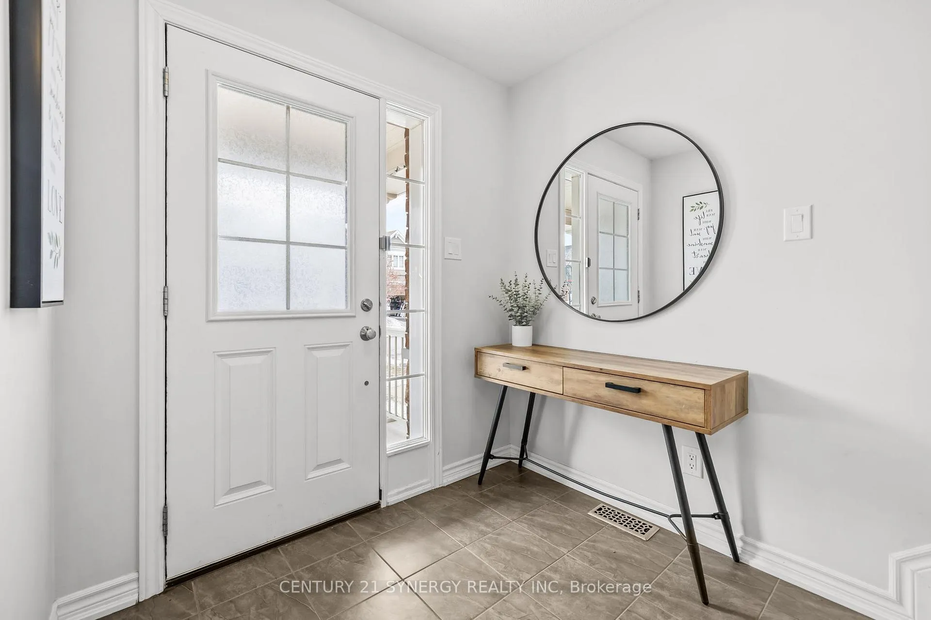 Photo 3 of 274 Casa Grande Circle, Ottawa, Avalon West — HOMEH
