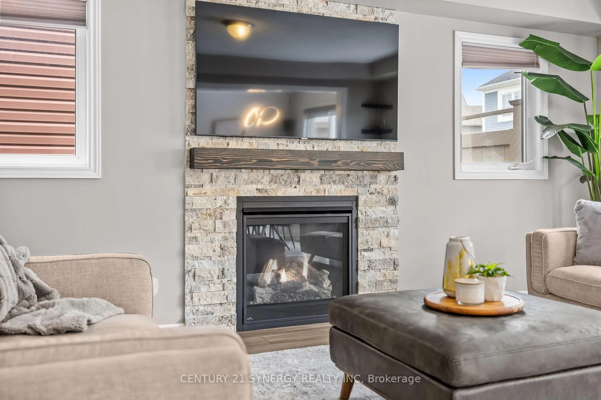 Photo 9 of 274 Casa Grande Circle, Ottawa, Avalon West — HOMEH