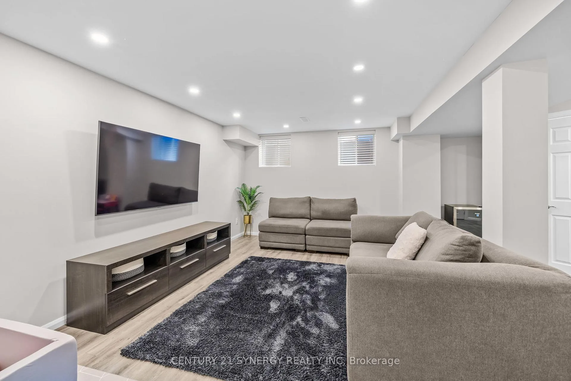 Photo 31 of 274 Casa Grande Circle, Ottawa, Avalon West — HOMEH