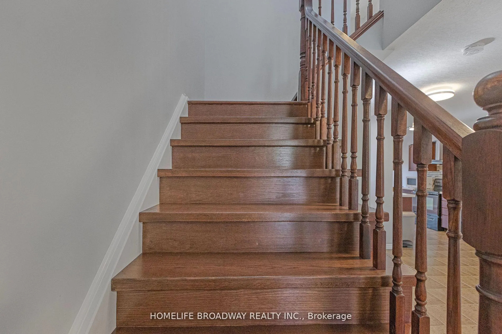 Photo 8 of 752 Paris Boulevard, Waterloo — HOMEH