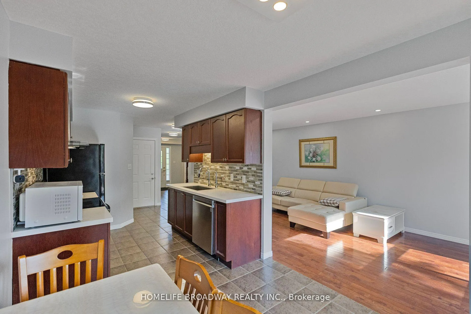 Photo 15 of 752 Paris Boulevard, Waterloo — HOMEH