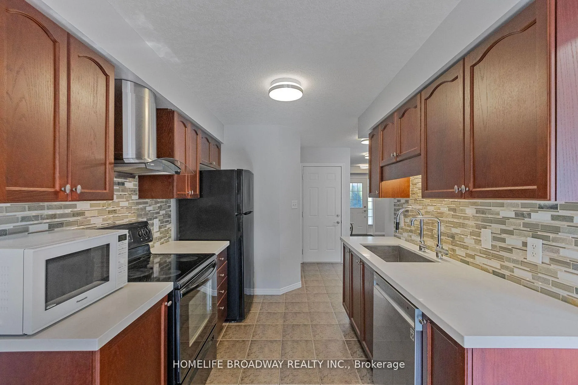 Photo 16 of 752 Paris Boulevard, Waterloo — HOMEH