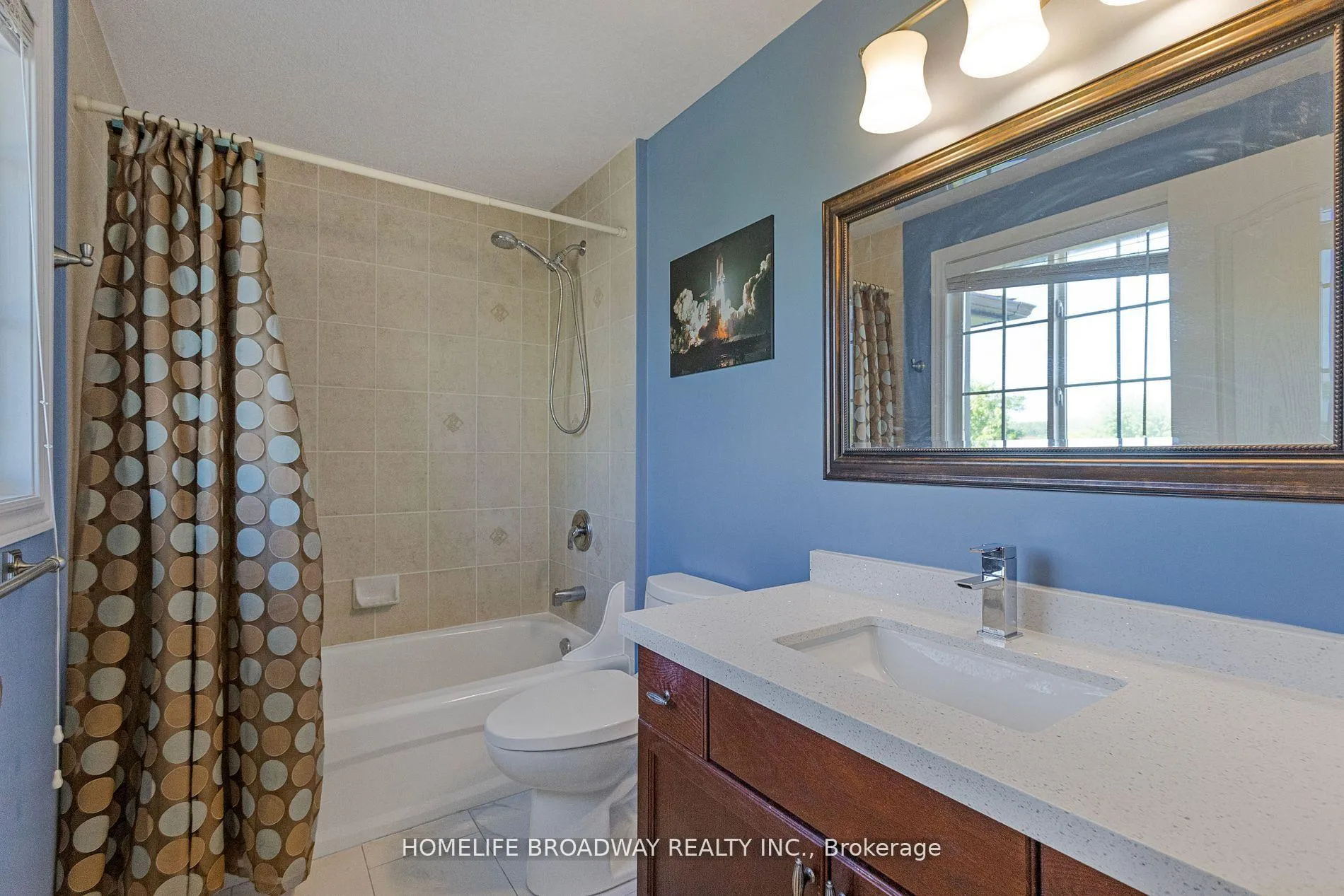 Photo 19 of 752 Paris Boulevard, Waterloo — HOMEH