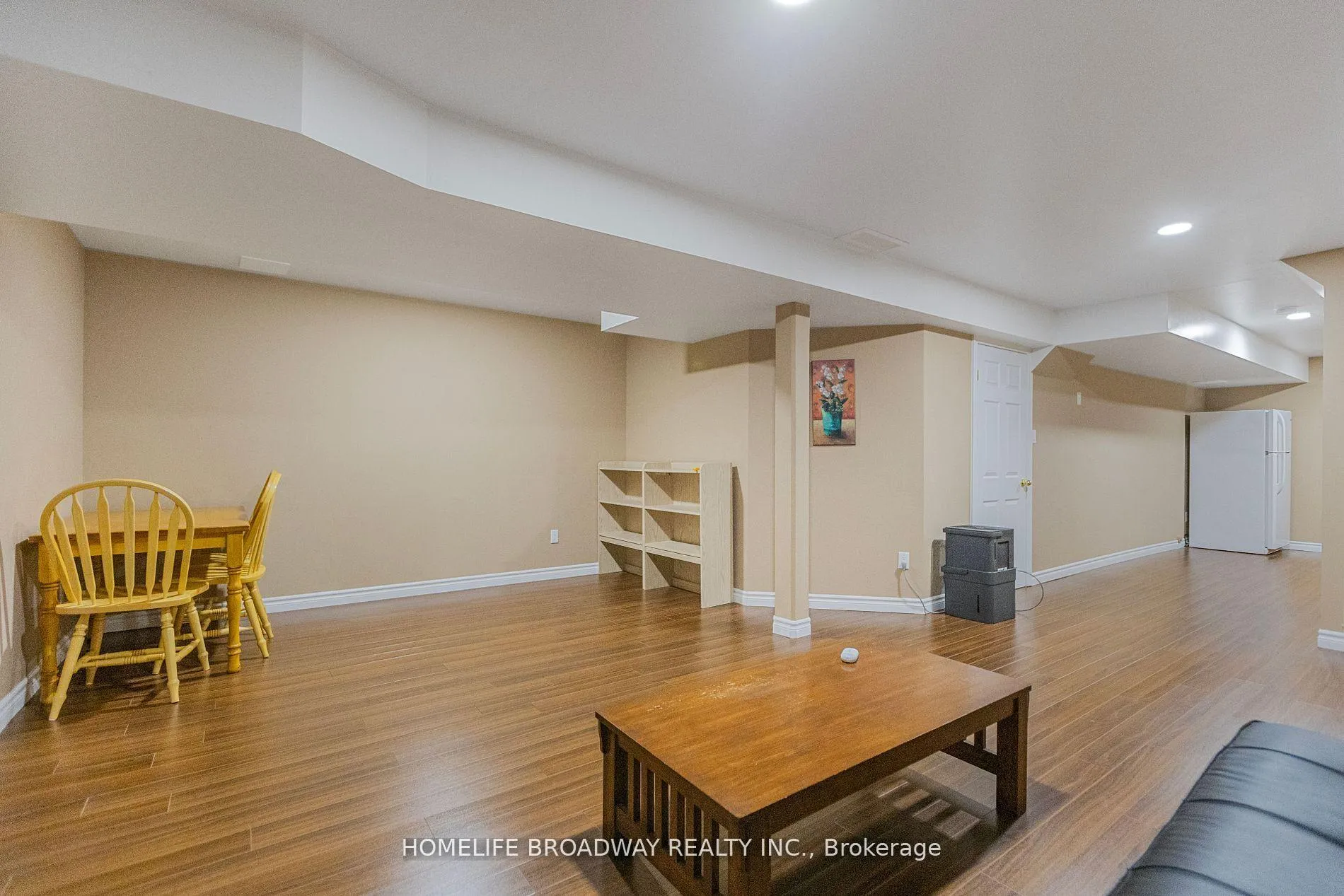 Photo 32 of 752 Paris Boulevard, Waterloo — HOMEH