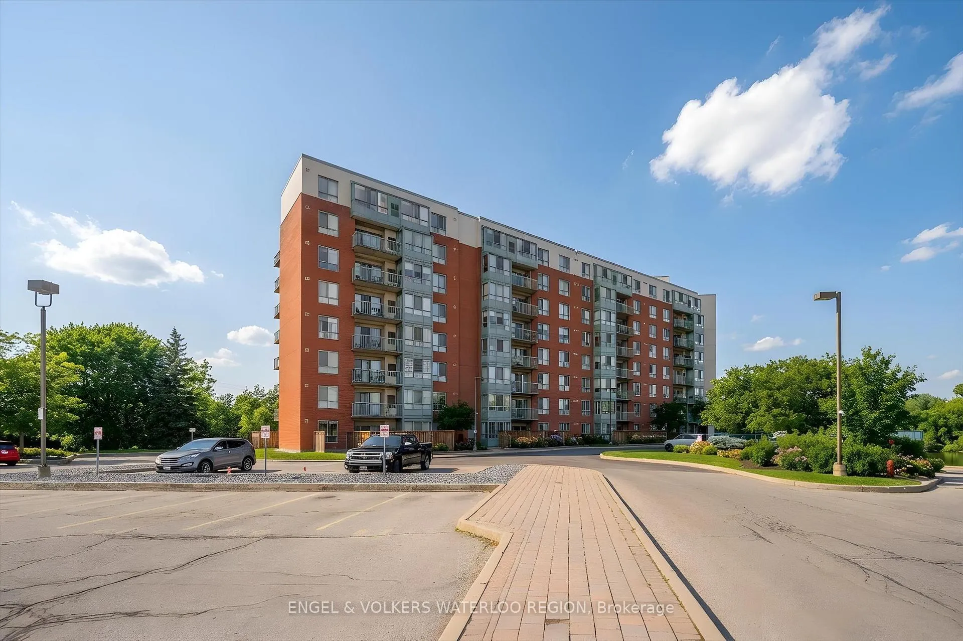 Photo 5 of Unit 706, 30 Blue Springs Drive, Waterloo — HOMEH