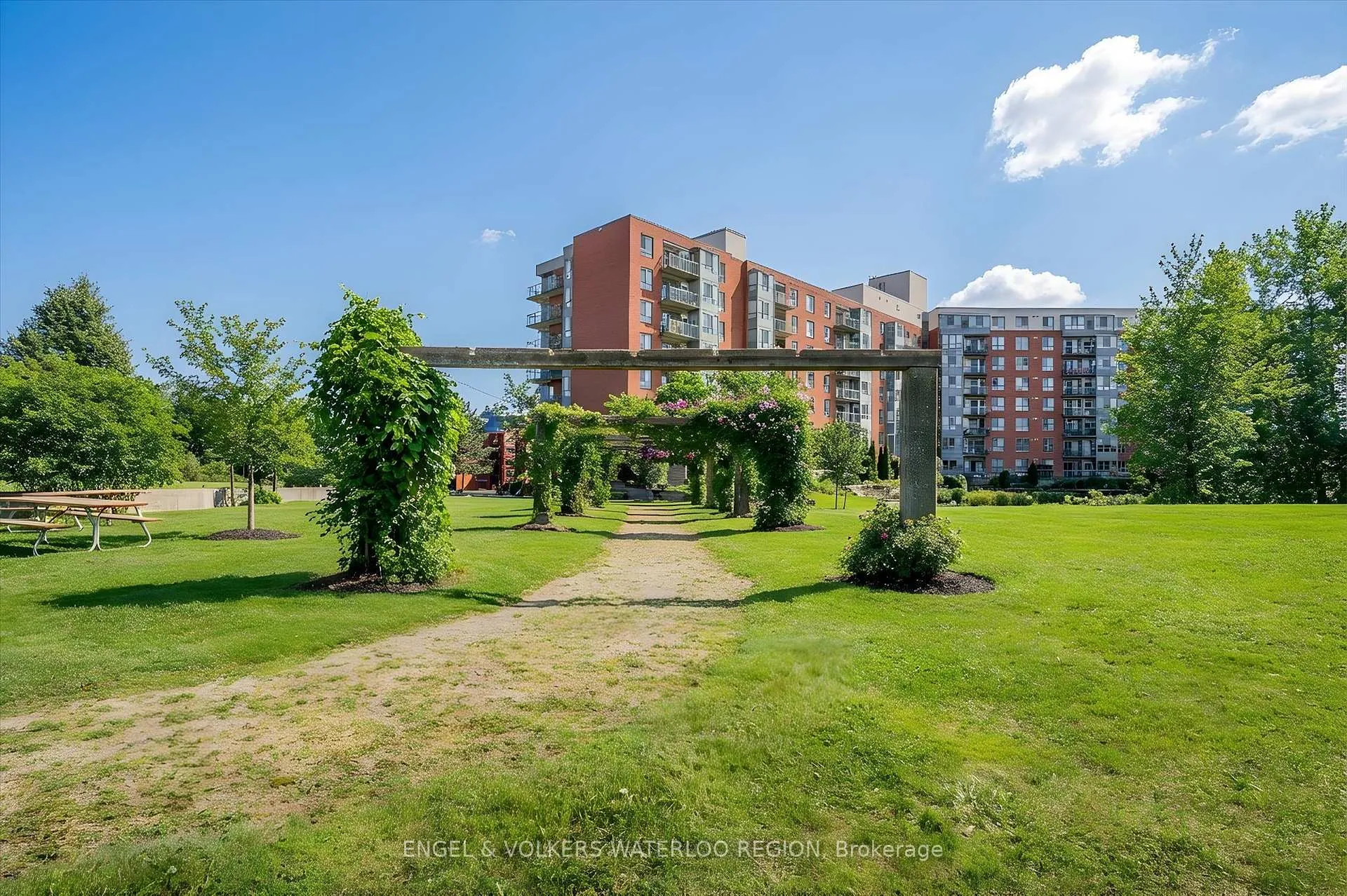 Photo 7 of Unit 706, 30 Blue Springs Drive, Waterloo — HOMEH