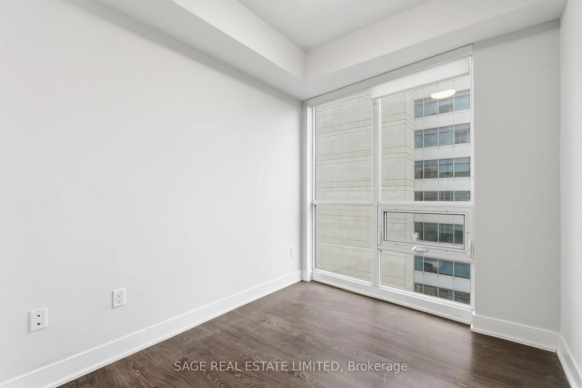 Photo 13 of Unit 805, 30 Roehampton Avenue, Toronto, Mount Pleasant West — HOMEH