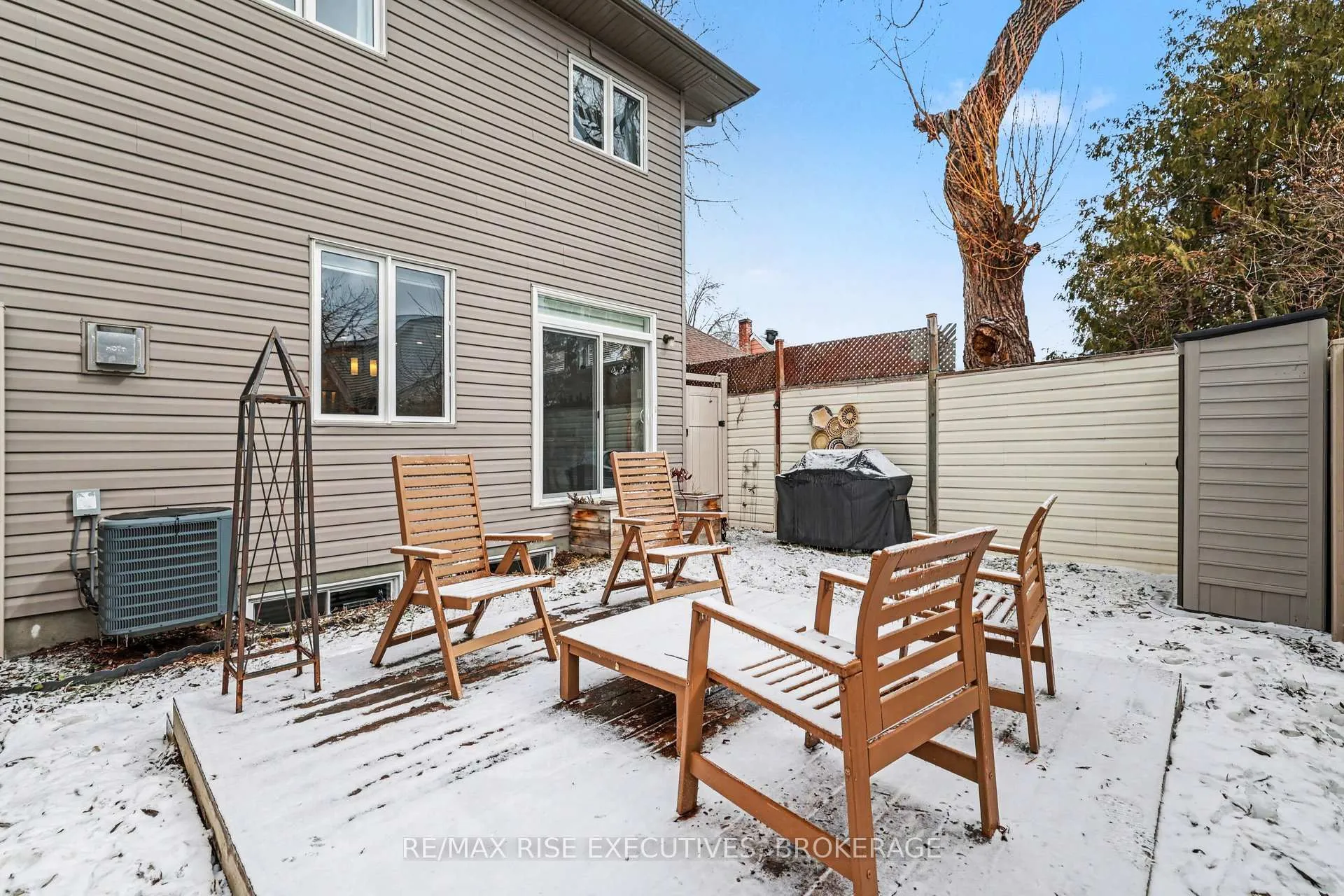 Photo 33 of 300C Richelieu Avenue, Ottawa, Vanier — HOMEH