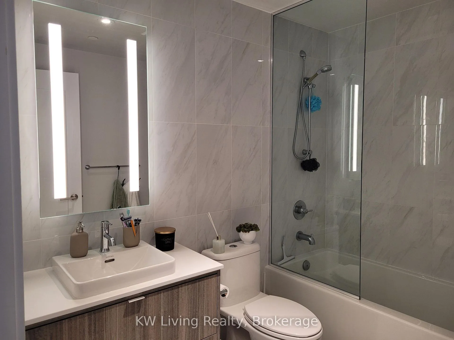 Photo 5 of Unit 3105, 575 Bloor Street E, Toronto, North St. James Town — HOMEH