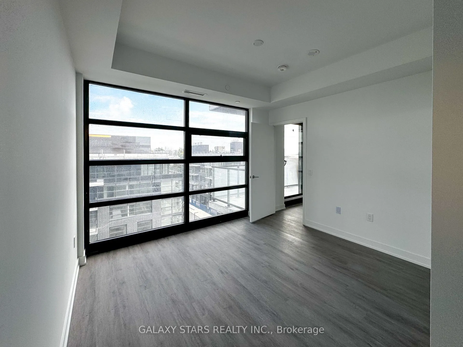 Photo 6 of Unit 503 A, 1606 Charles Street, Whitby, Port Whitby — HOMEH