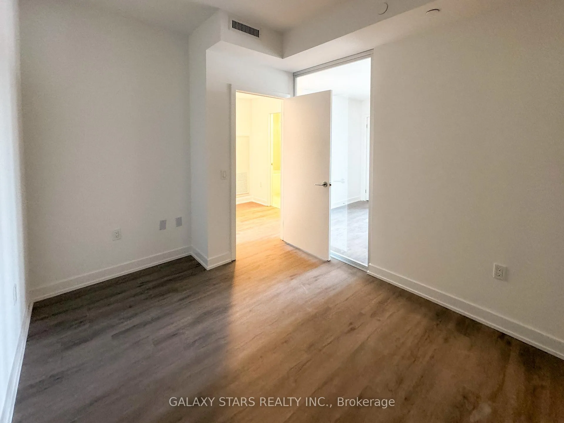 Photo 8 of Unit 503 A, 1606 Charles Street, Whitby, Port Whitby — HOMEH