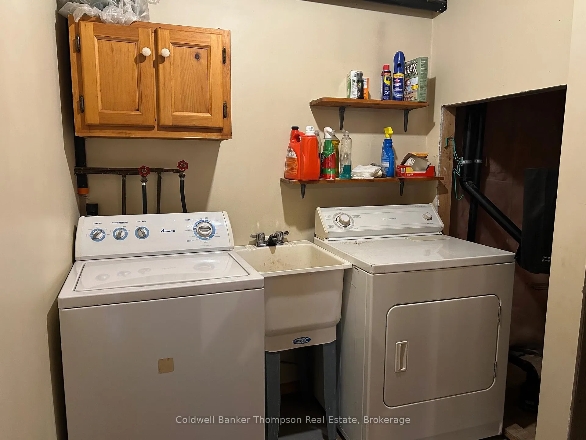 Photo 5 of 475 Chapman Drive E, Magnetawan, Burk's Falls — HOMEH