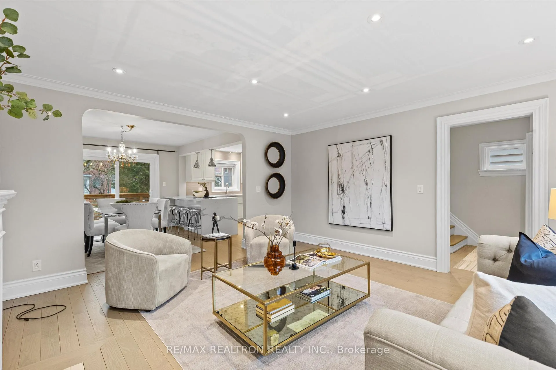 Photo 4 of 38 Delhi Avenue, Toronto, Bedford Park-Nortown — HOMEH