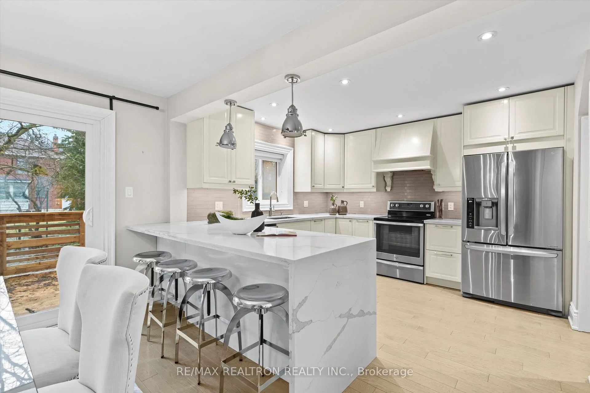 Photo 7 of 38 Delhi Avenue, Toronto, Bedford Park-Nortown — HOMEH
