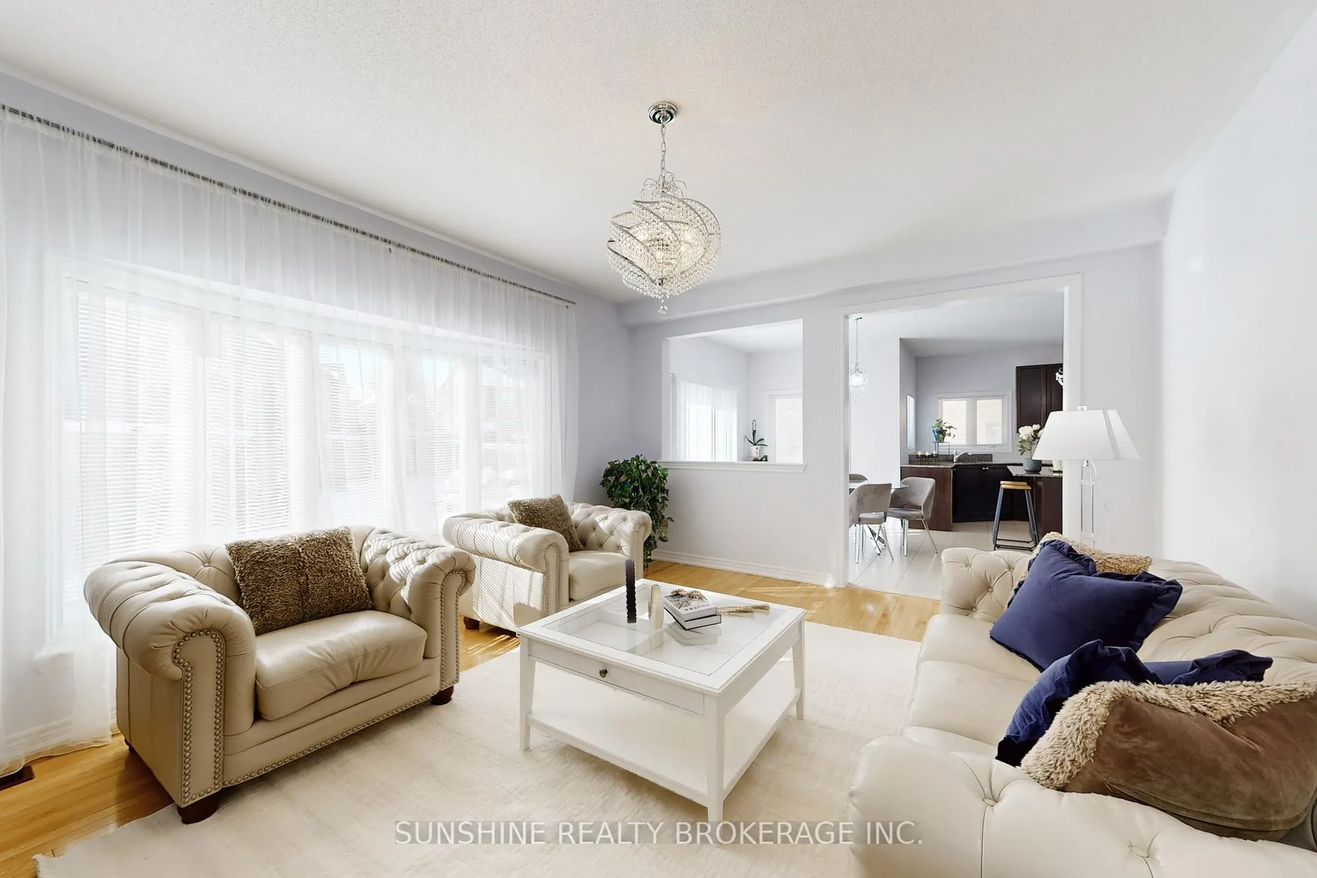 Photo 8 of 67 Pelister Drive, Markham, Greensborough — HOMEH