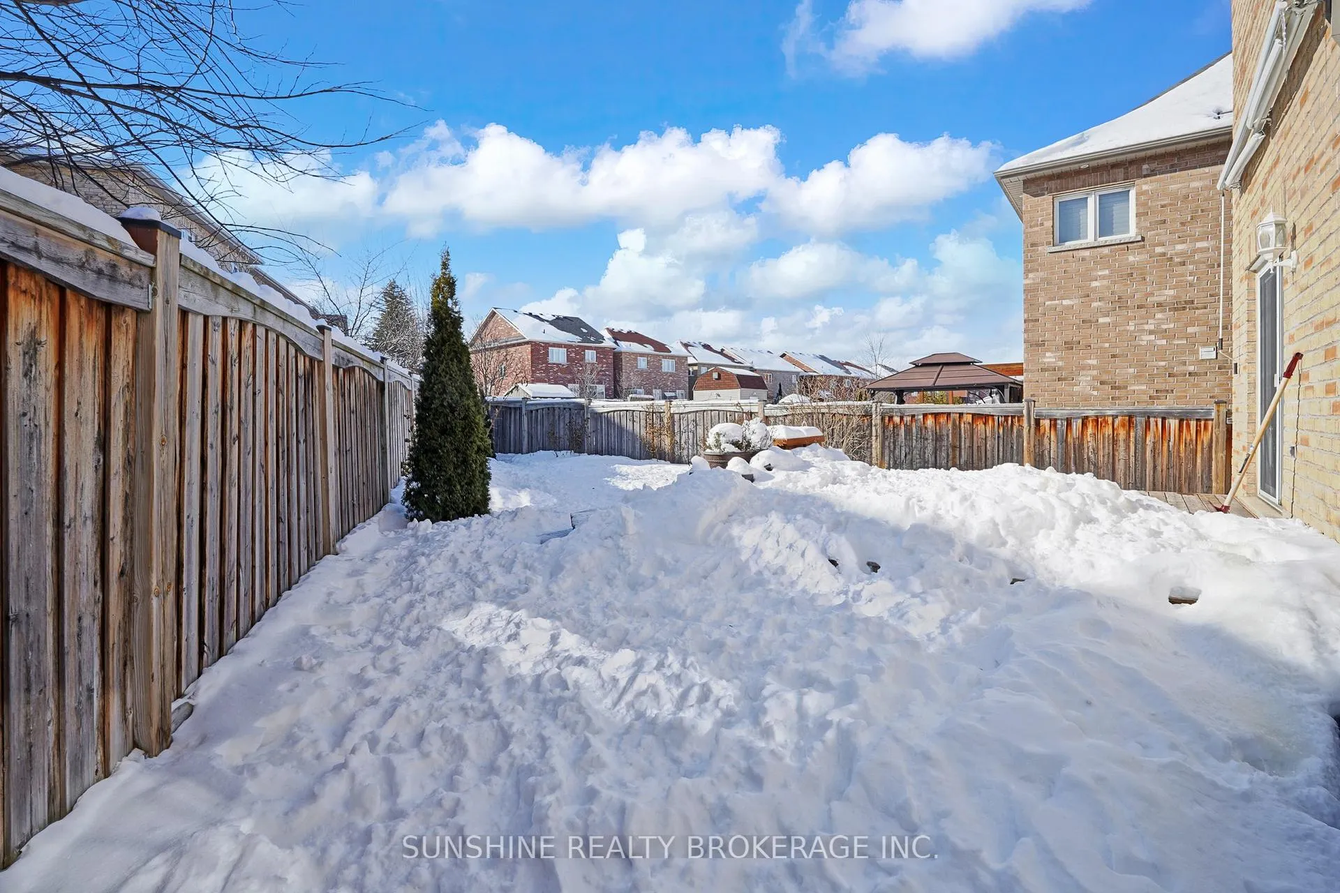 Photo 34 of 67 Pelister Drive, Markham, Greensborough — HOMEH