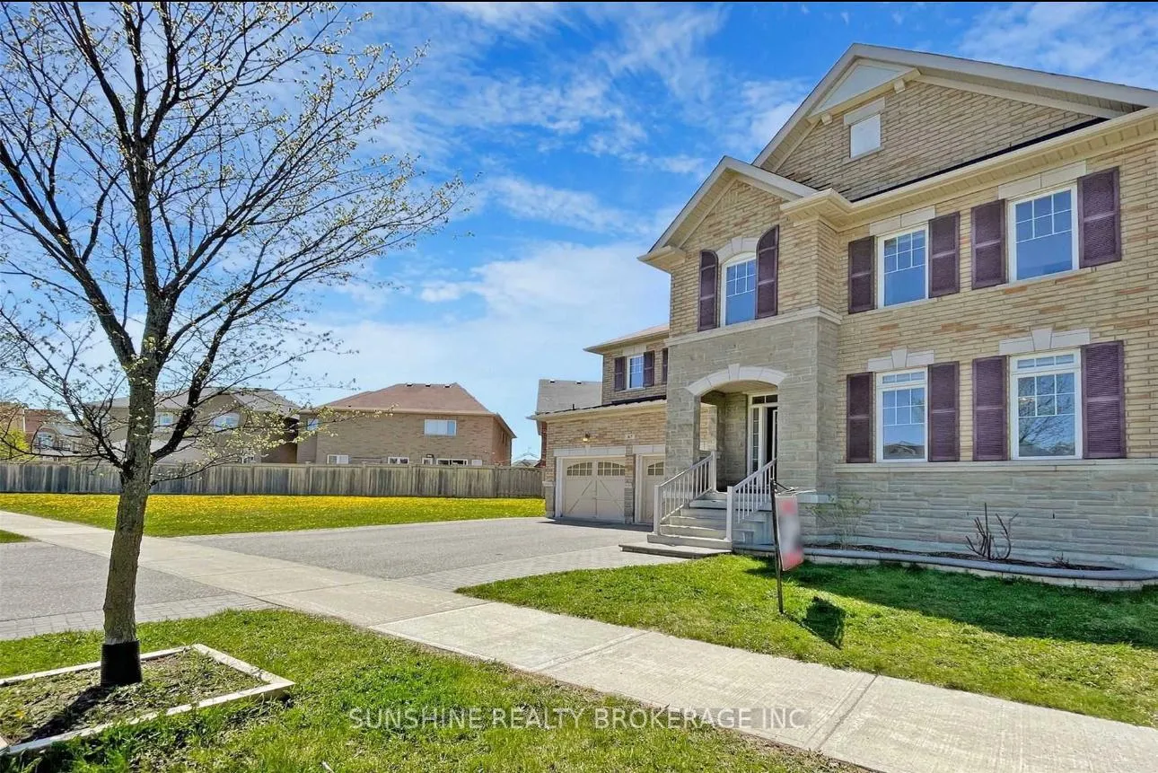 Photo 36 of 67 Pelister Drive, Markham, Greensborough — HOMEH