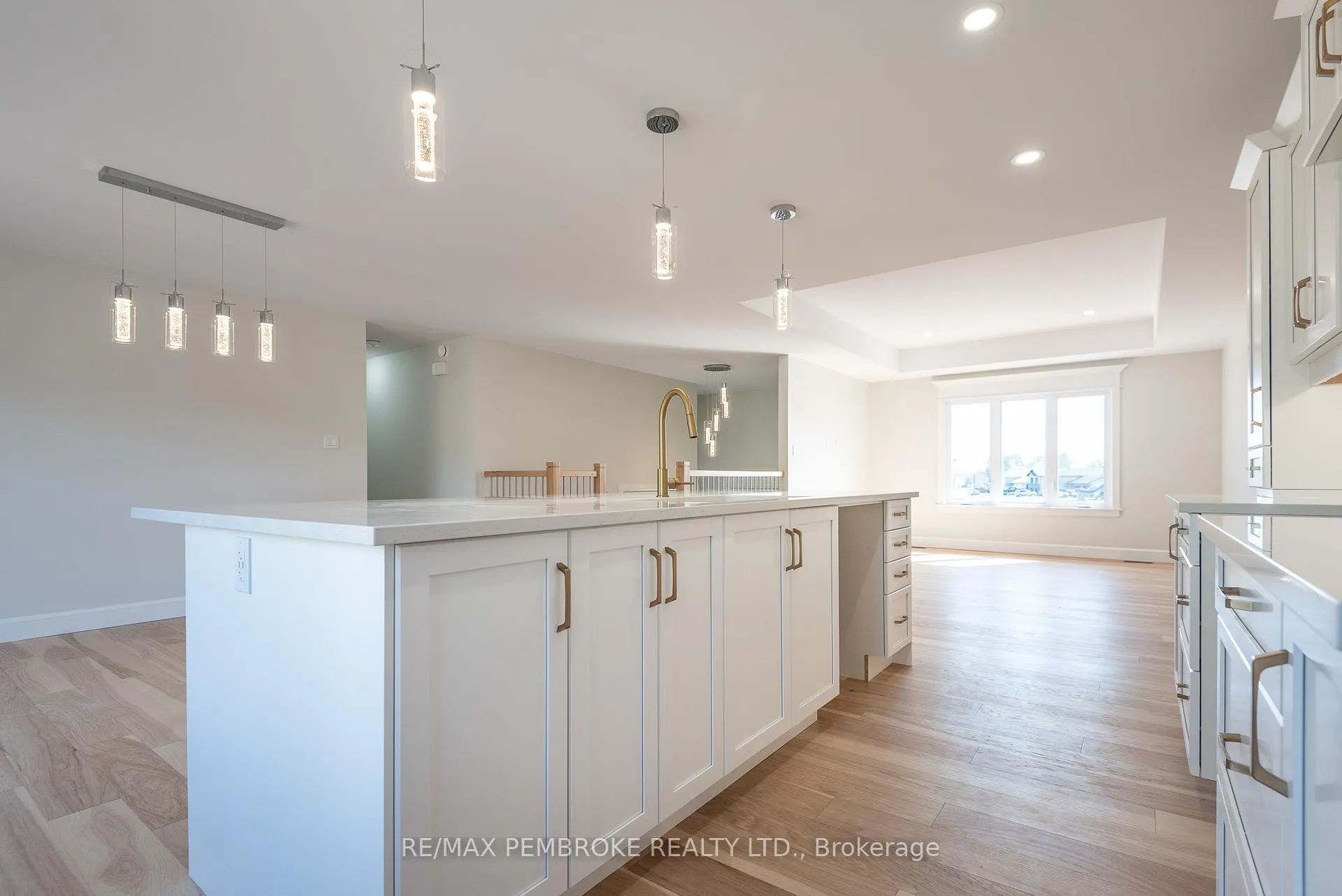 Photo 8 of 9 Jade Avenue, Petawawa — HOMEH