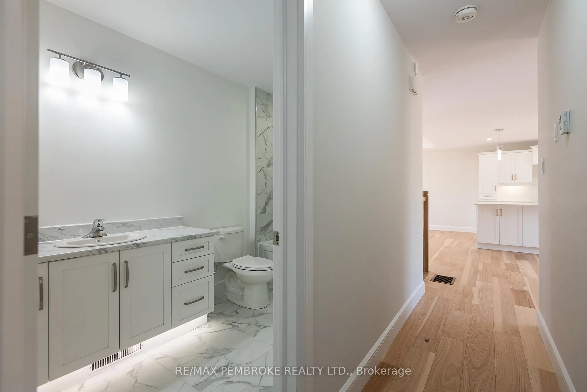 Photo 14 of 9 Jade Avenue, Petawawa — HOMEH