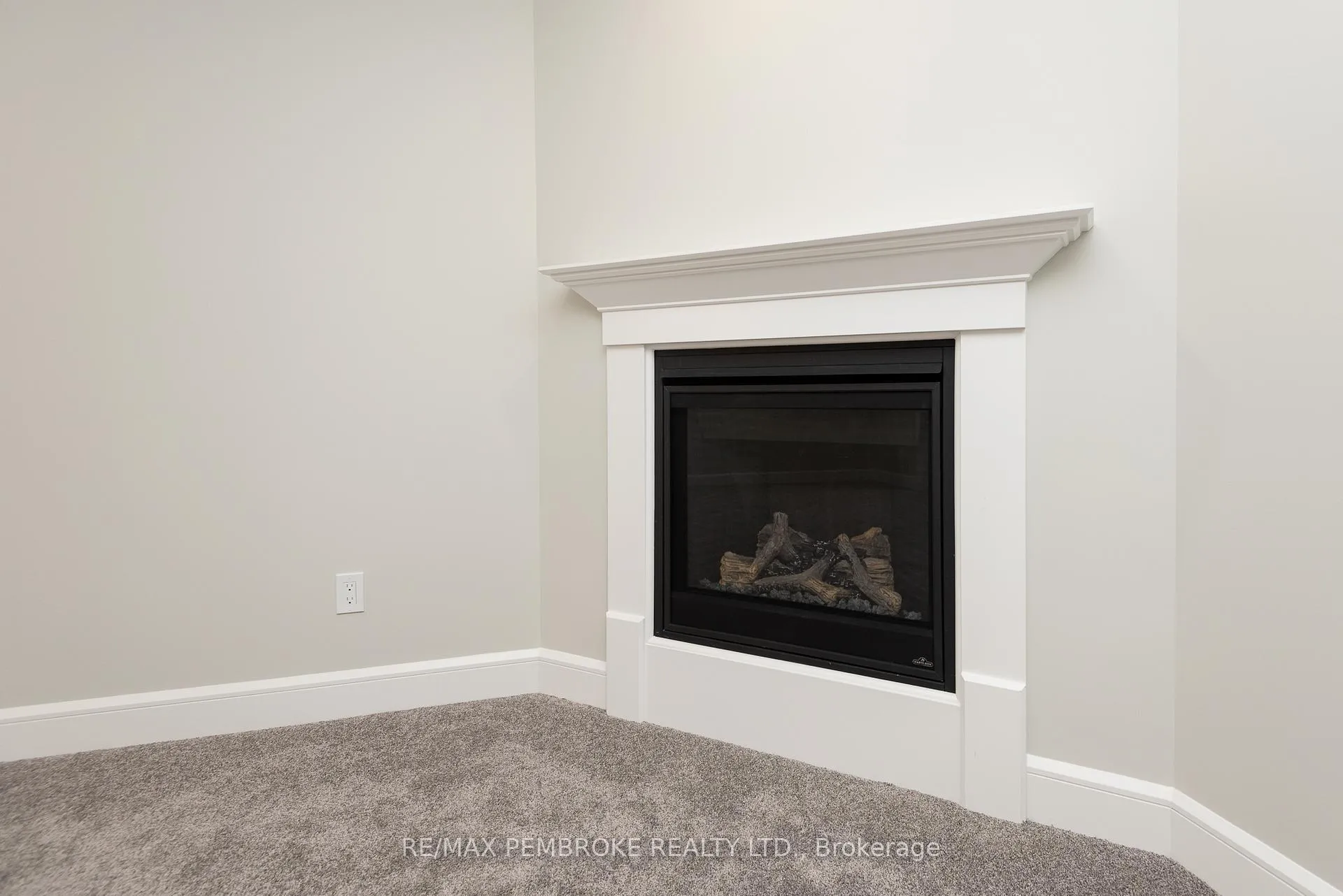 Photo 28 of 9 Jade Avenue, Petawawa — HOMEH