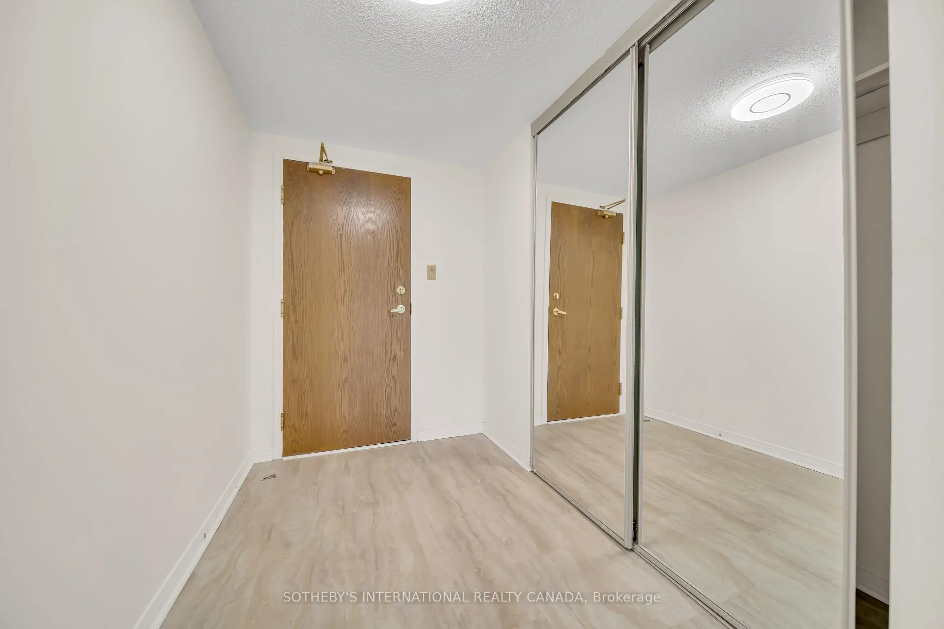 Photo 6 of Unit 312, 3227 King Street, Kitchener, Chicopee/Freeport — HOMEH