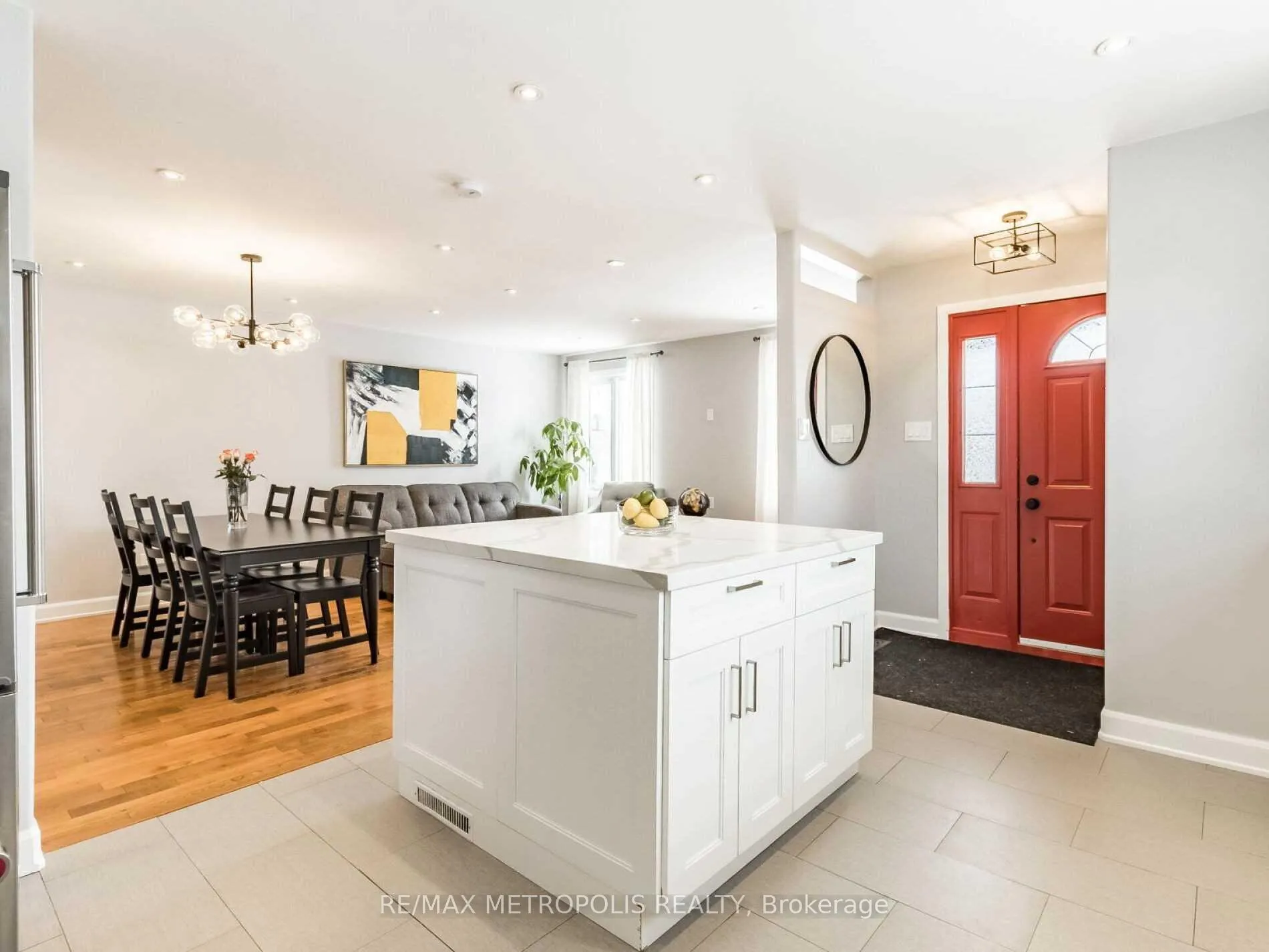 Photo 2 of Unit Main, 60 Reigate Avenue, Brampton, Madoc — HOMEH