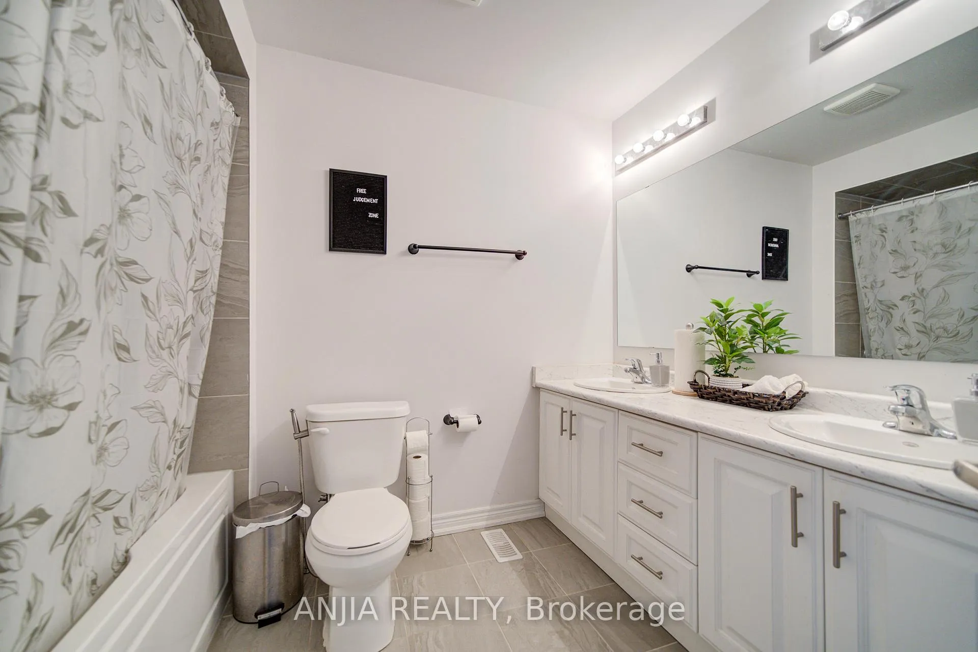 Photo 34 of Unit Lot 4R, 34 Haskins Crescent, Georgina, Keswick South — HOMEH