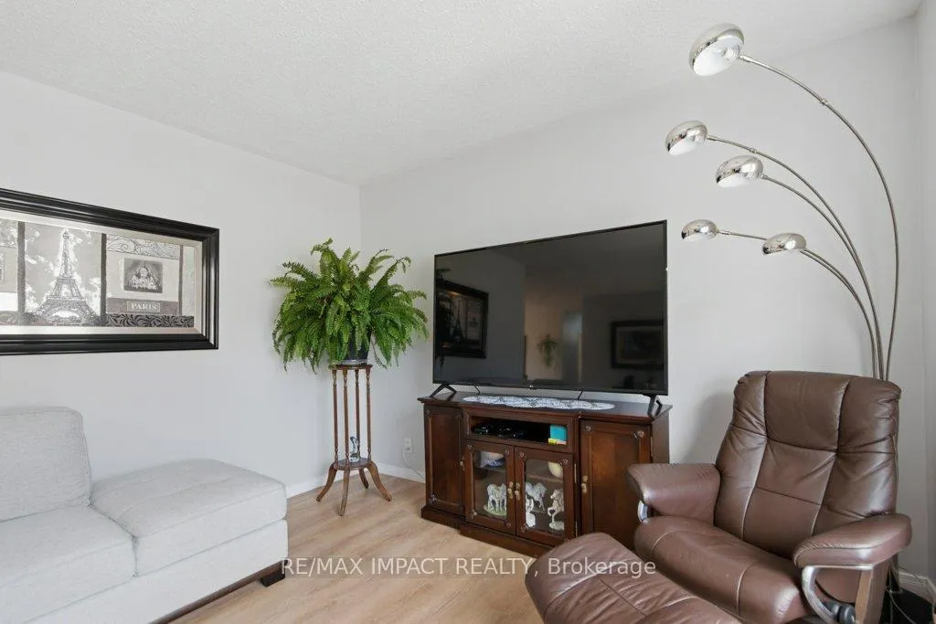 Photo 8 of 26 Parkview Heights, Quinte West, Trenton Ward — HOMEH