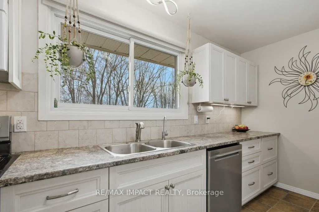 Photo 11 of 26 Parkview Heights, Quinte West, Trenton Ward — HOMEH