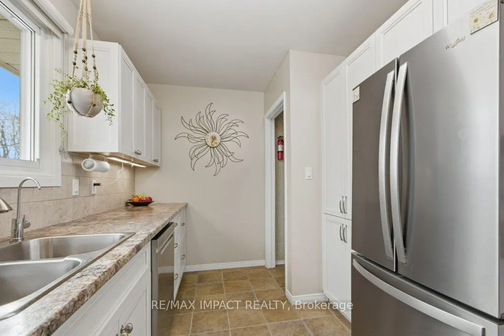 Photo 12 of 26 Parkview Heights, Quinte West, Trenton Ward — HOMEH