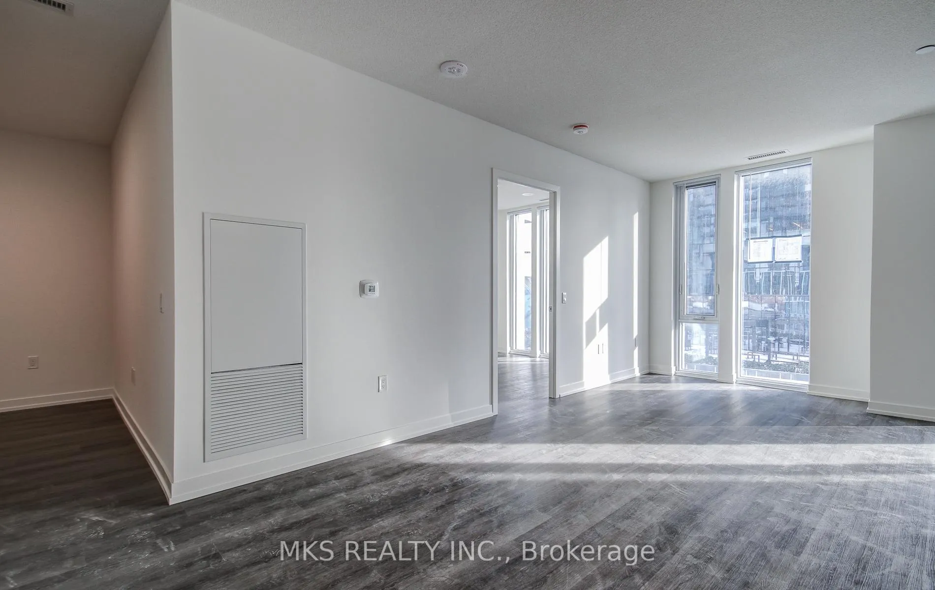 Photo 6 of Unit 815, 138 Downes Street, Toronto, Waterfront Communities — HOMEH
