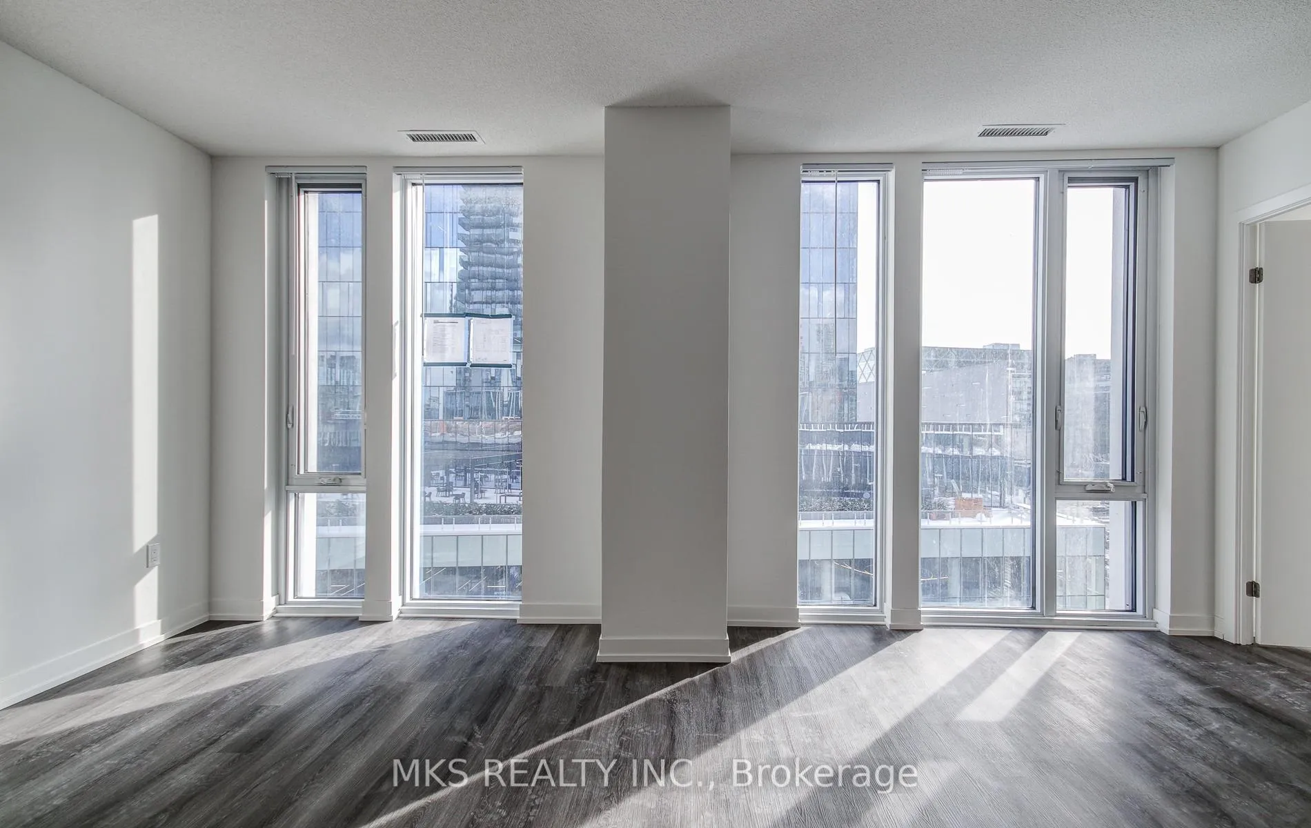Photo 30 of Unit 815, 138 Downes Street, Toronto, Waterfront Communities — HOMEH