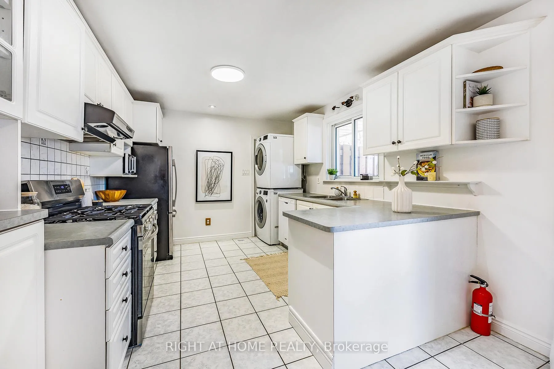 Photo 12 of Unit Main Fl, 25 Hiley Avenue, Ajax, Central West — HOMEH