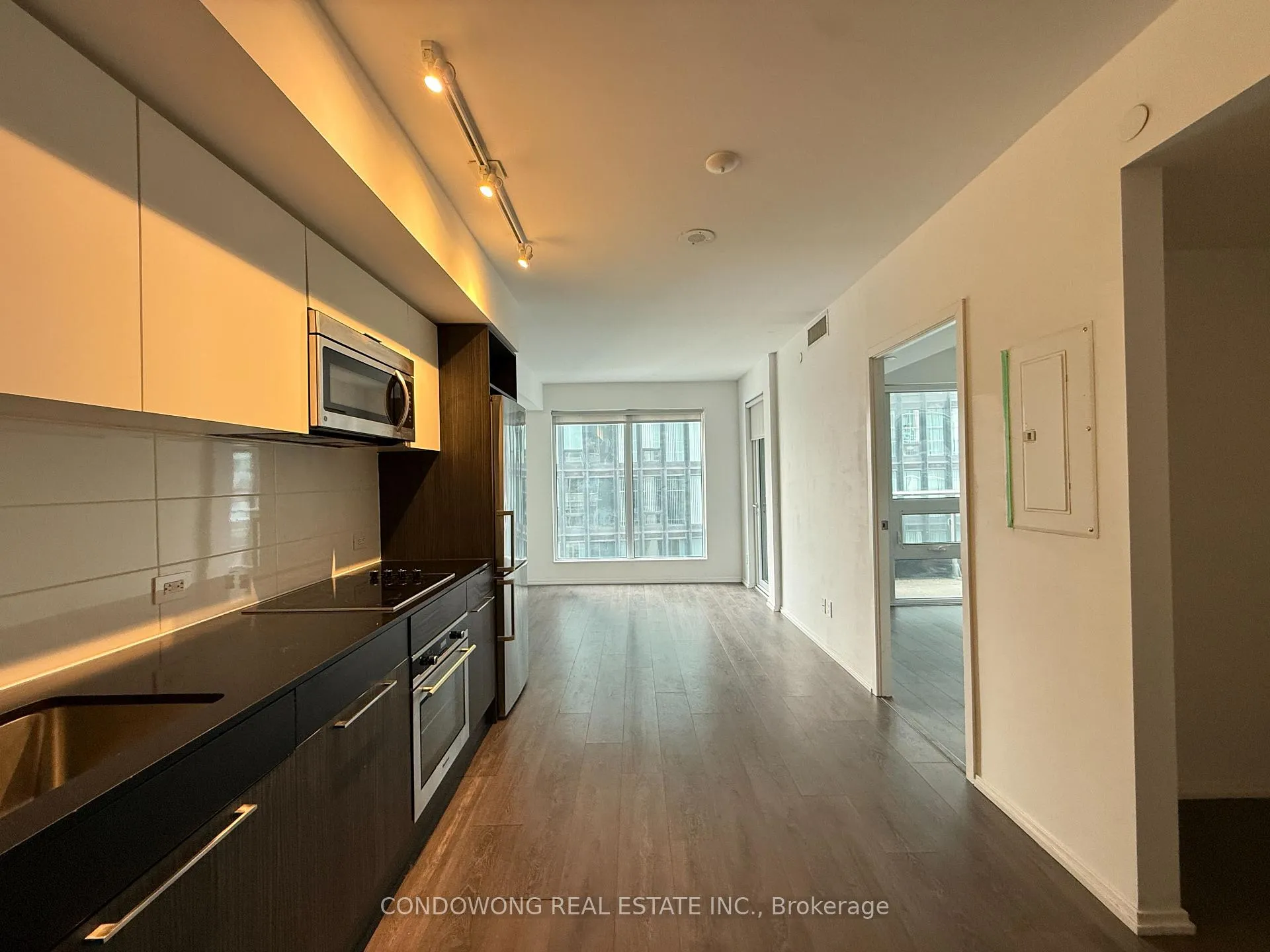 Front of Unit 1706, 68 Shuter Street