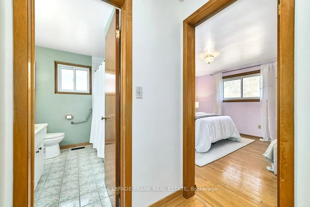 Photo 13 of 641 Park Road N, Oshawa, McLaughlin — HOMEH
