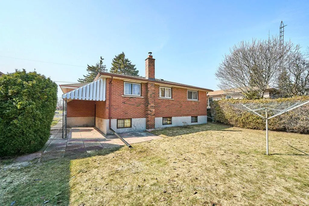Photo 30 of 641 Park Road N, Oshawa, McLaughlin — HOMEH