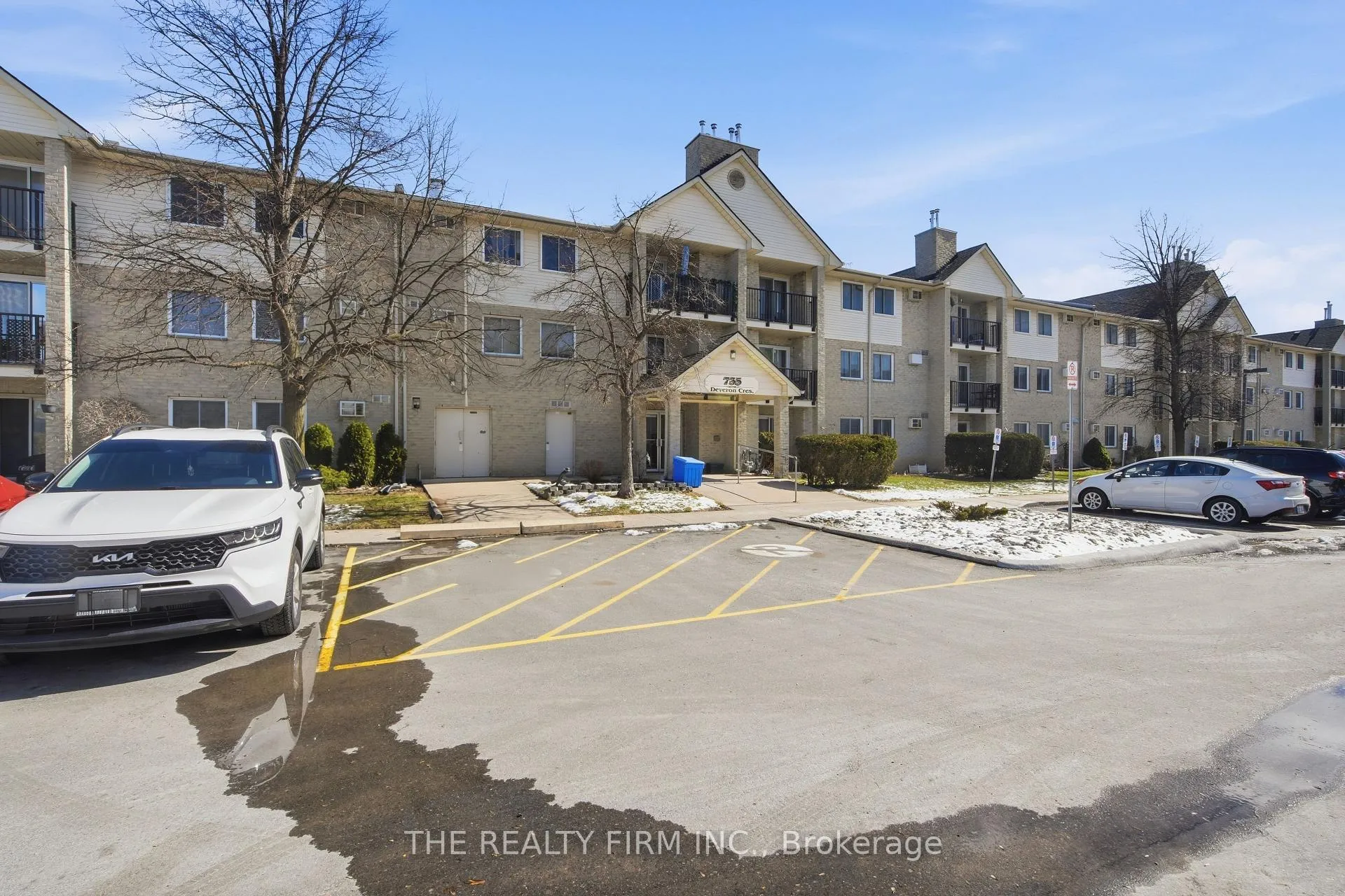 Photo 30 of Unit 310, 735 Deveron Crescent, London, South T — HOMEH