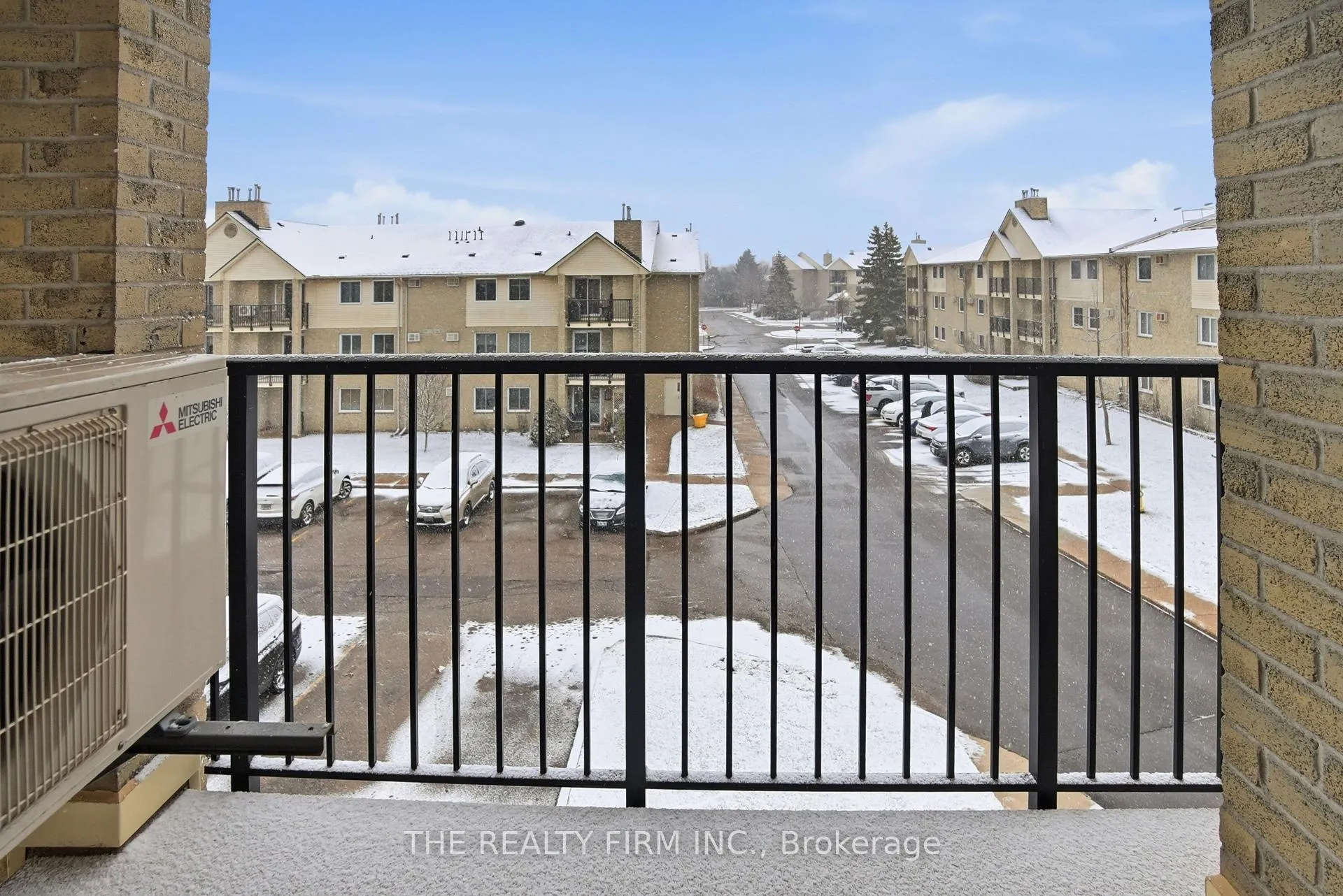 Photo 25 of Unit 310, 735 Deveron Crescent, London, South T — HOMEH