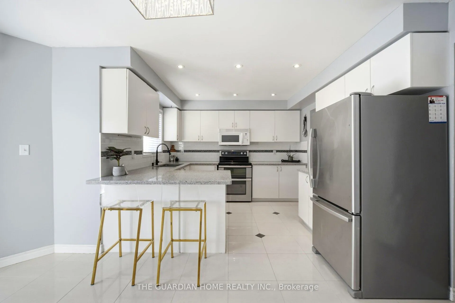 Photo 12 of 24 Hibbard Drive, Ajax, Central — HOMEH