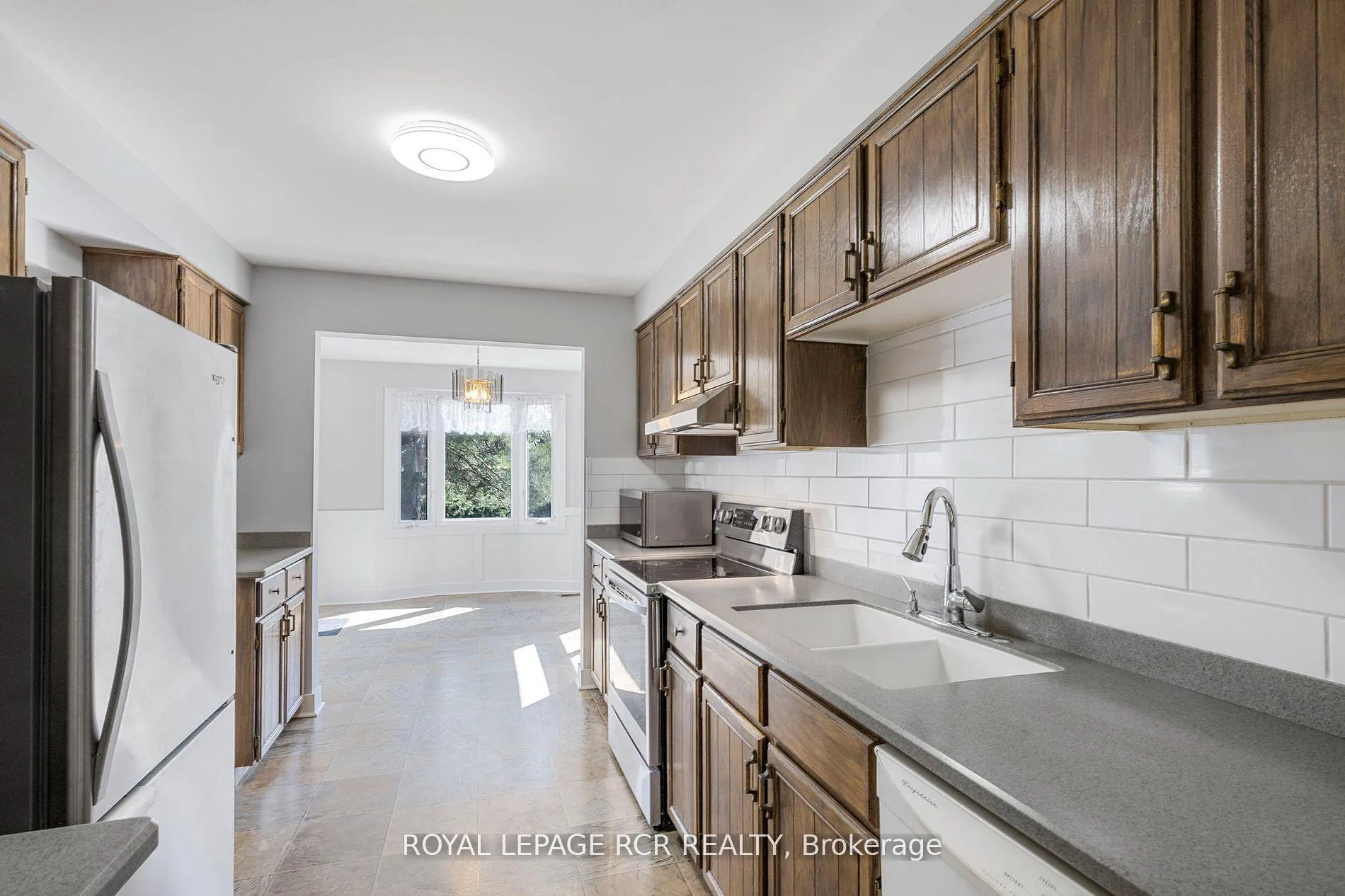 Photo 8 of 80 Woodside Drive, Orillia — HOMEH