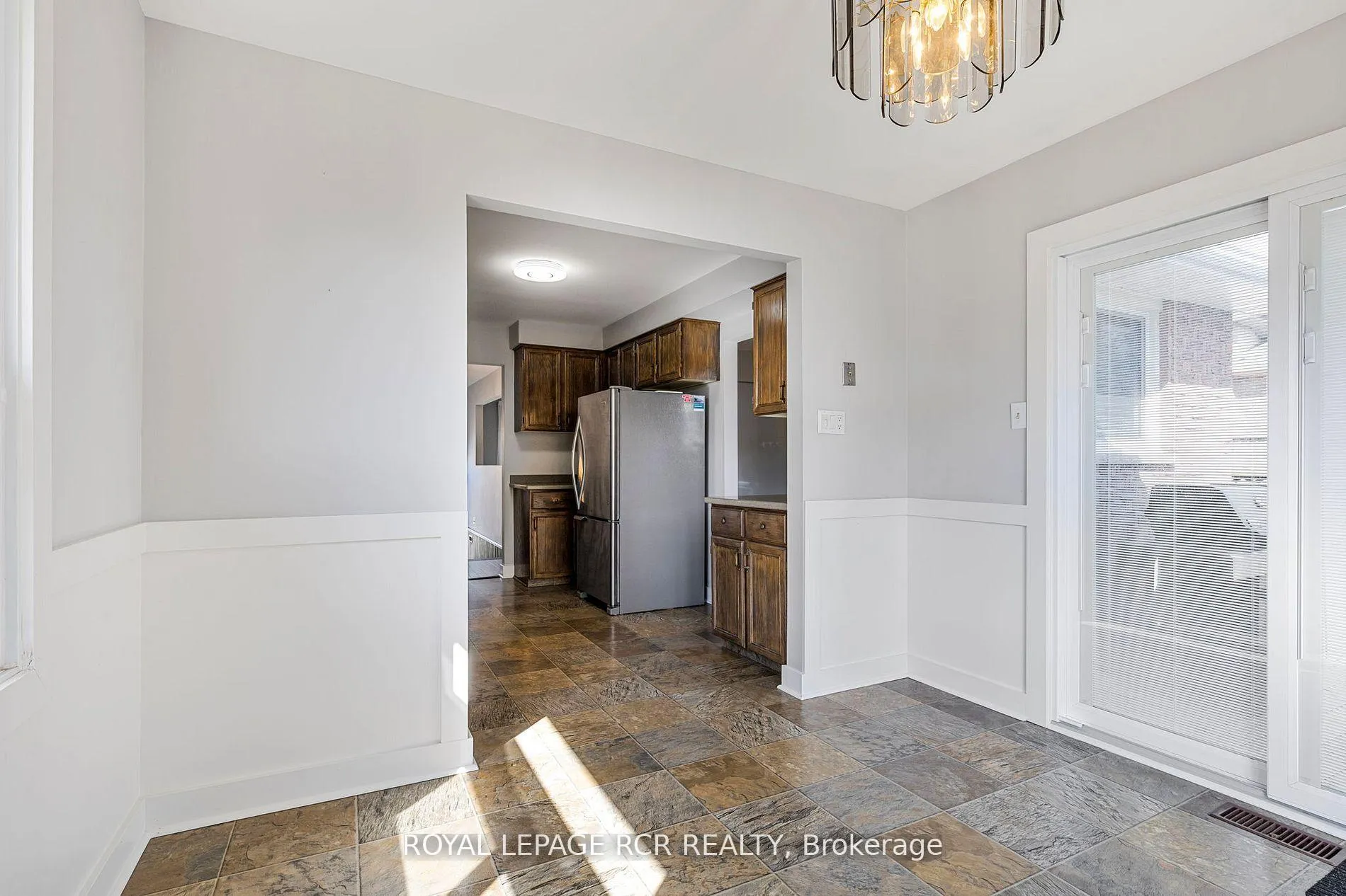 Photo 11 of 80 Woodside Drive, Orillia — HOMEH
