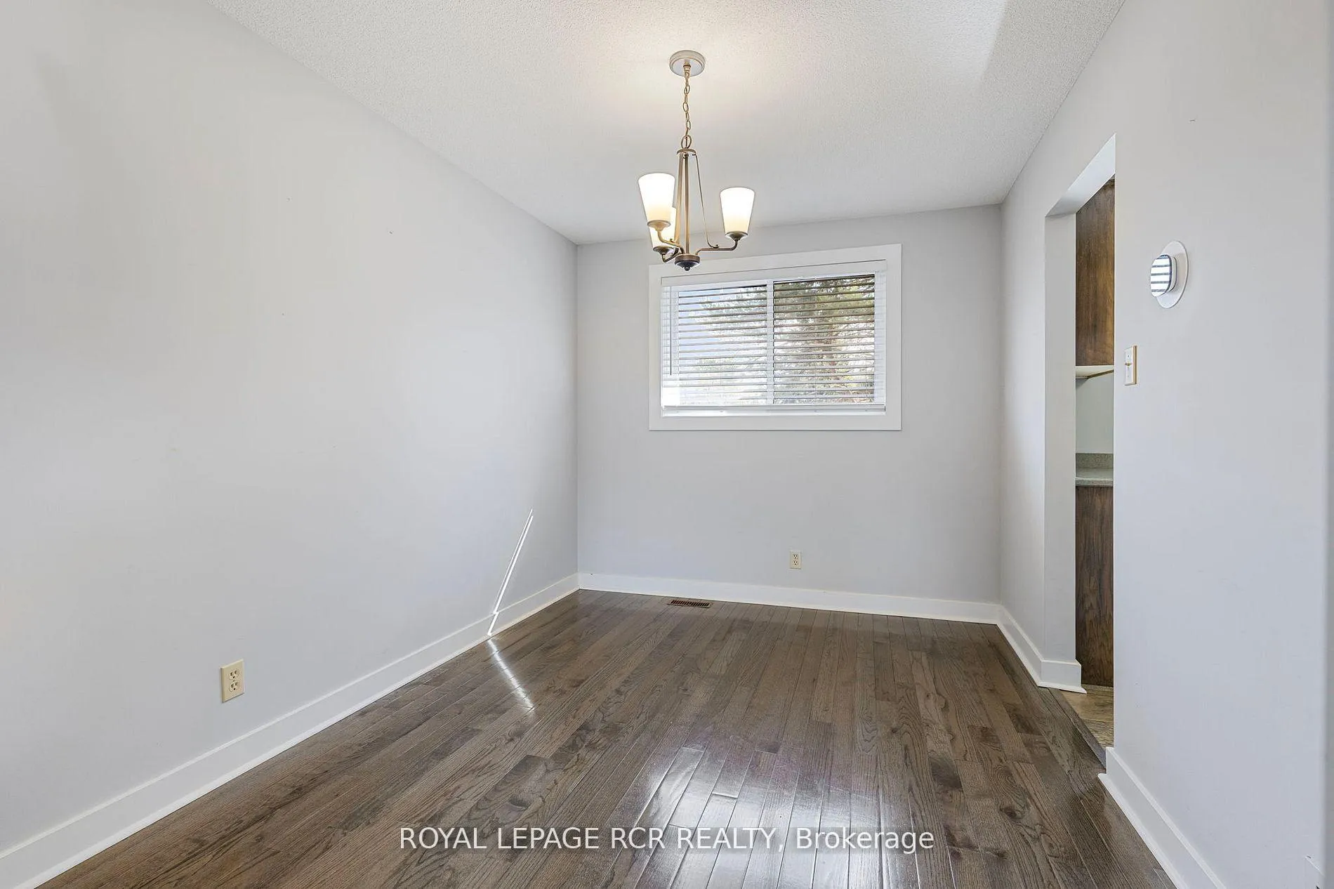 Photo 14 of 80 Woodside Drive, Orillia — HOMEH