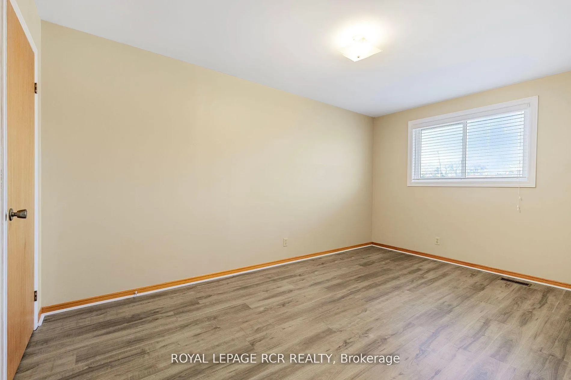 Photo 22 of 80 Woodside Drive, Orillia — HOMEH