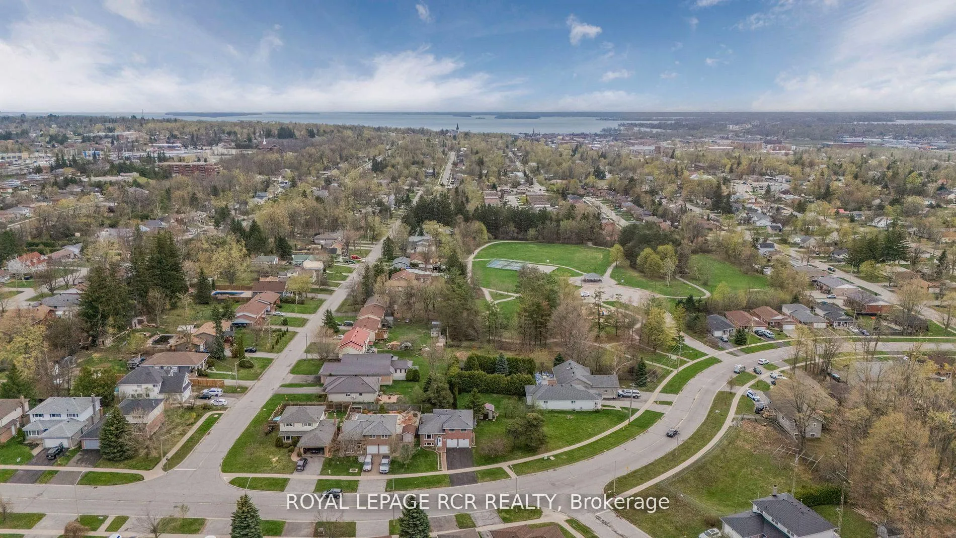 Photo 49 of 80 Woodside Drive, Orillia — HOMEH