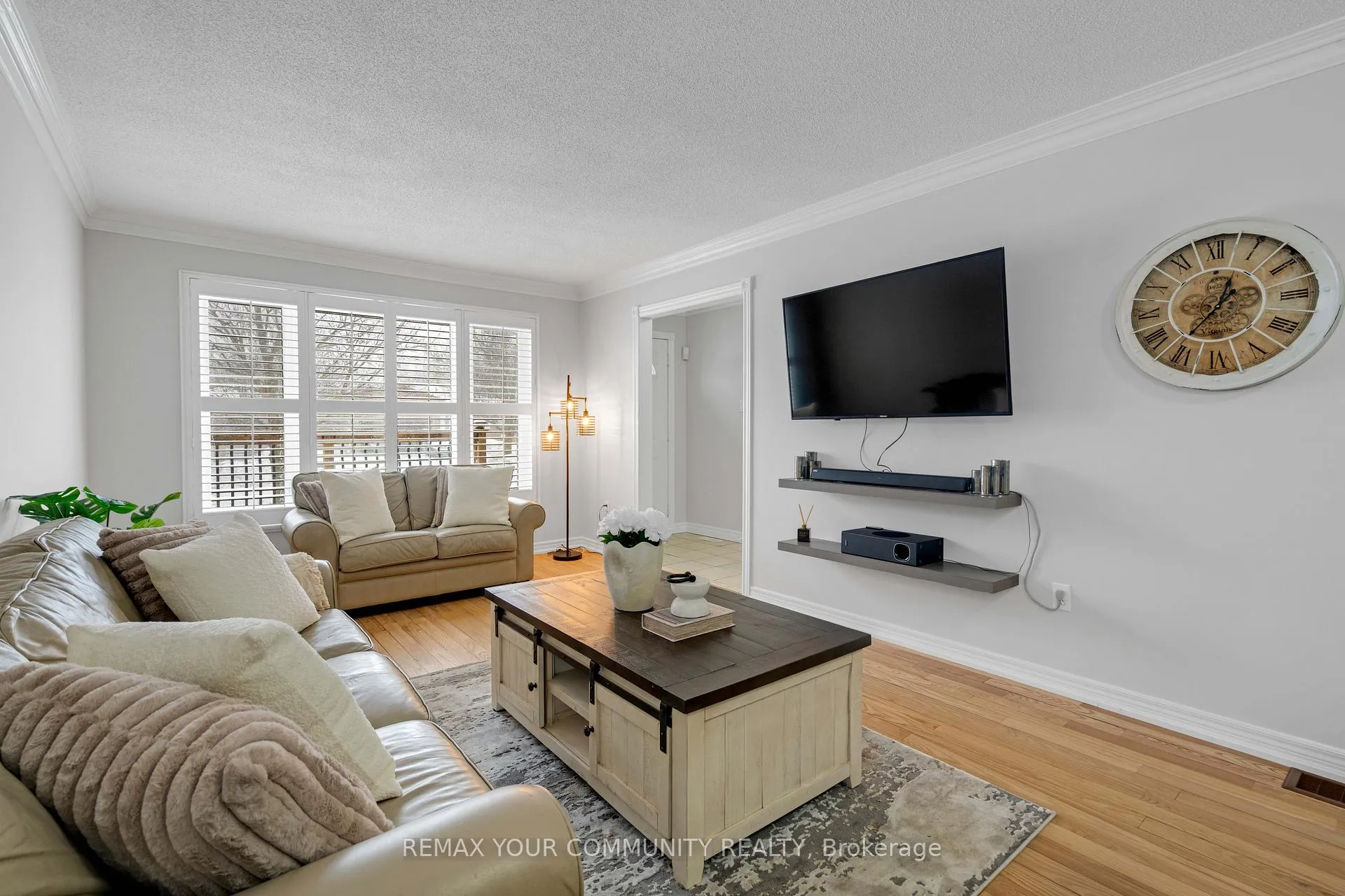 Photo 10 of 28 Moon Drive, Barrie, Ardagh — HOMEH