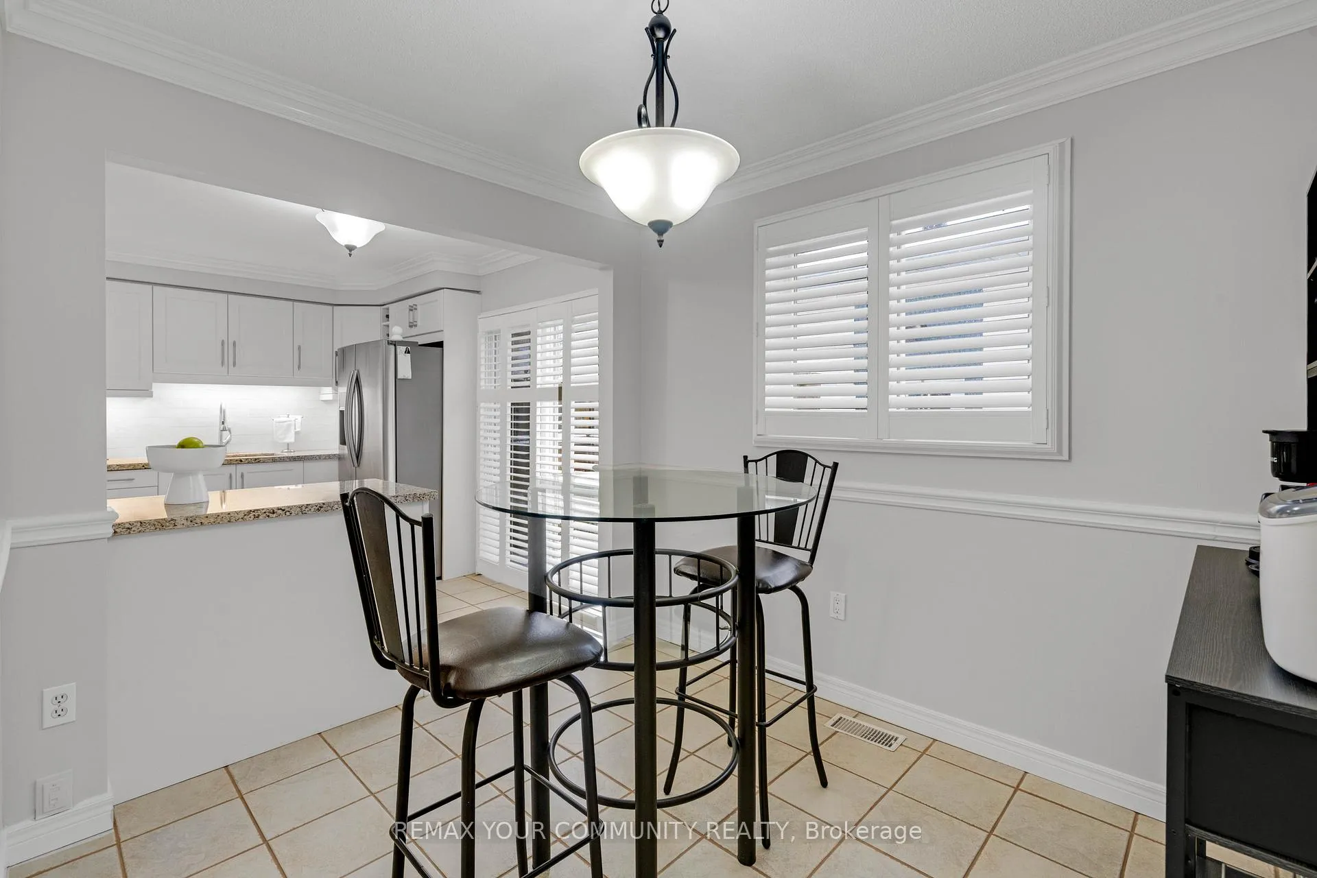 Photo 19 of 28 Moon Drive, Barrie, Ardagh — HOMEH