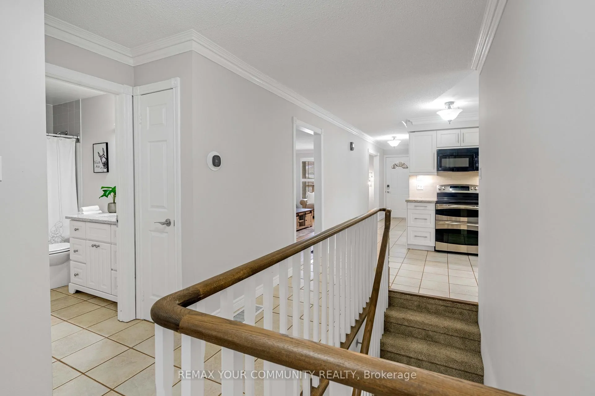 Photo 20 of 28 Moon Drive, Barrie, Ardagh — HOMEH