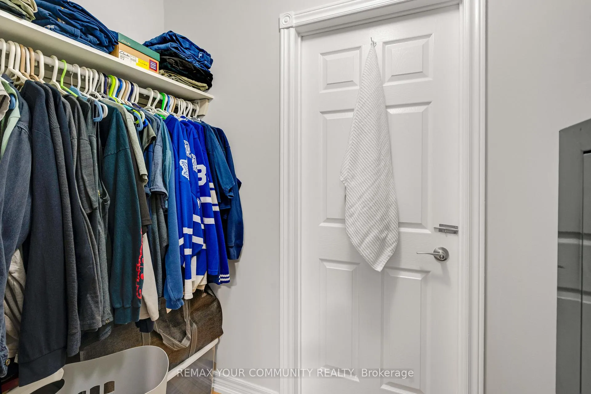 Photo 23 of 28 Moon Drive, Barrie, Ardagh — HOMEH